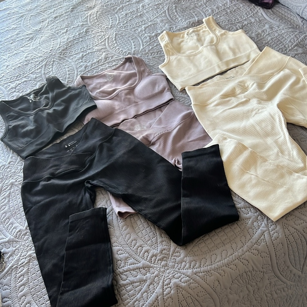 Set of 3 Ribbed V-waist legging/shorts sets